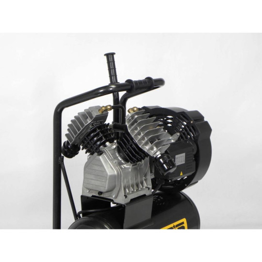 Kompresor olejowy NUAIR 24 l GVM 3BXA504NUA Kompresor olejowy NUAIR 24 l GVM 3BXA504NUA