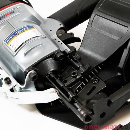 Gwoździarka do zaginania gwoździ Gwoździarka do zaginania gwoździ