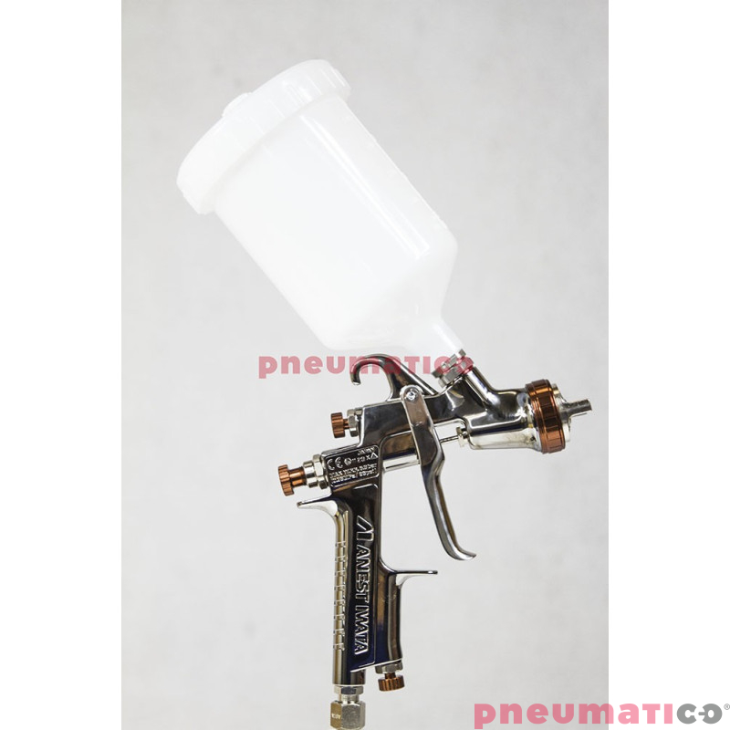 Pistolet lakierniczy Iwata High T.E.C. W400 BellAria LV2 z górnym zbiornikiem Pistolet lakierniczy Iwata High T.E.C. W400 BellAria LV2 z górnym zbiornikiem