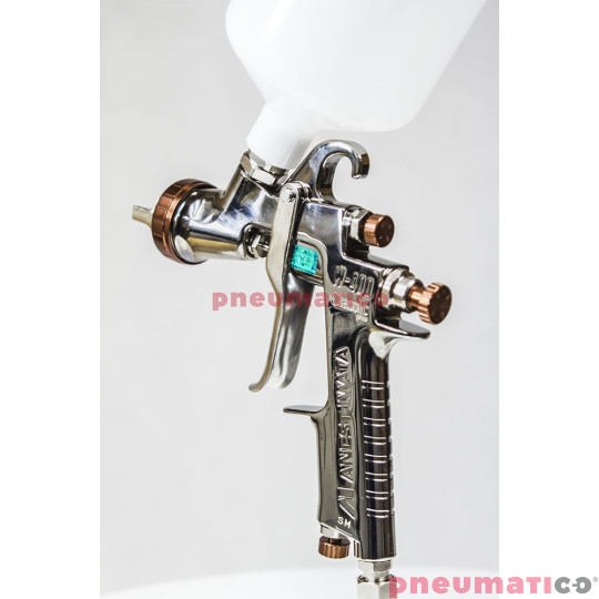 Pistolet lakierniczy Iwata High T.E.C. W400 BellAria  LV2   z górnym zbiornikiem