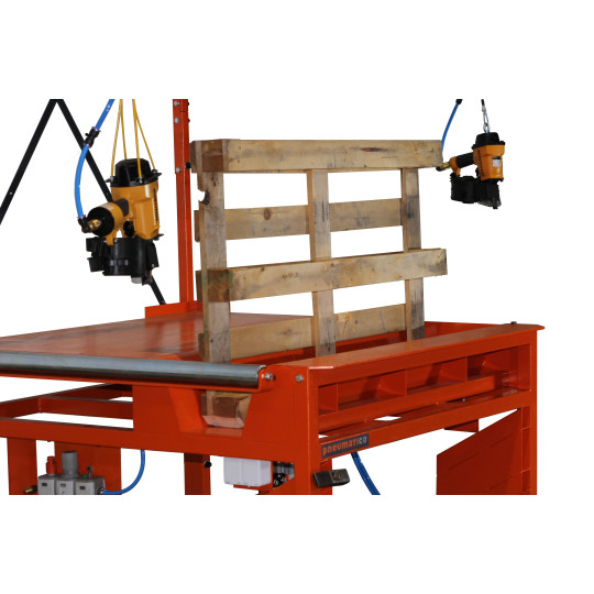 Stół do naprawy palet Pneumatico WT2