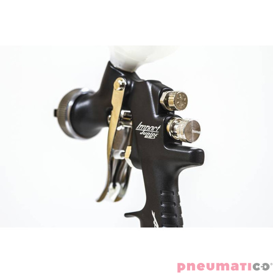 Pistolet lakierniczy Iwata Air Gunsa Junior AZ4 HTE-S Impact z górnym zbiornikiem 200 ml  - dysza 1,2 mm Pistolet lakierniczy Iwata Air Gunsa Junior AZ4 HTE-S Impact z górnym zbiornikiem 200 ml  - dysza 1,2 mm
