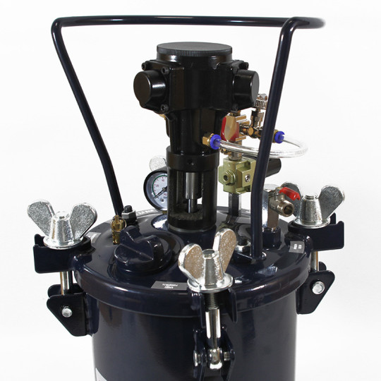 Zbiornik ciśnieniowy do natrysku 10L z mieszadłem Pneumatico Tank MP10-1-1E-18 + pistolet lakierniczy EXPERT HP 1 Zbiornik ciśnieniowy do natrysku 10L z mieszadłem Pneumatico Tank MP10-1-1E-18 + pistolet lakierniczy EXPERT HP 1