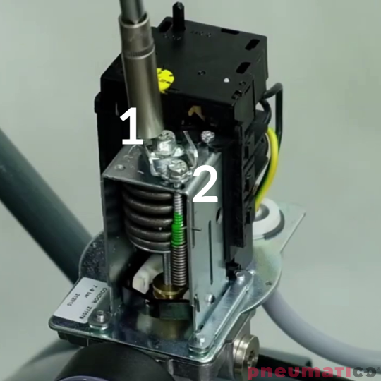 Wyłącznik ciśnieniowy CONDOR MDR 3/11 400 V do 3 kW