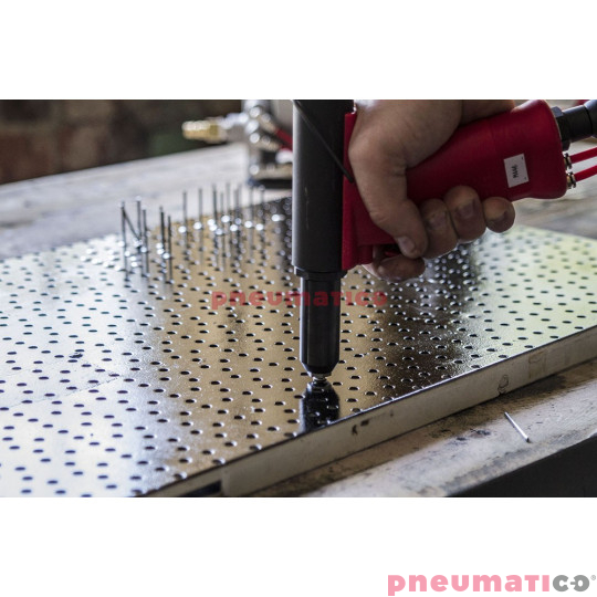 Nitownica hydrauliczno-pneumatyczna do nitów zrywalnych FAR RAC 2200 Nitownica hydrauliczno-pneumatyczna do nitów zrywalnych FAR RAC 2200