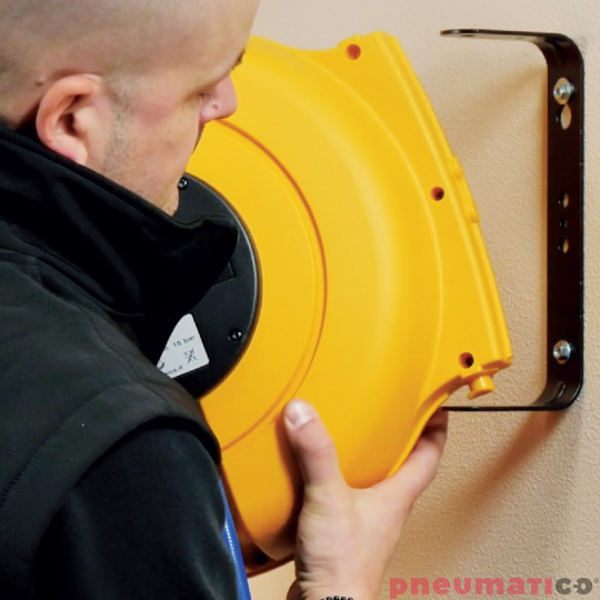 Zwijadło elektryczno-powietrzne 4x1,5mm² TWIN REEL Rettbox ZECA 7415 CTP 9+1,5m Zwijadło elektryczno-powietrzne 4x1,5mm² TWIN REEL Rettbox ZECA 7415 CTP 9+1,5m