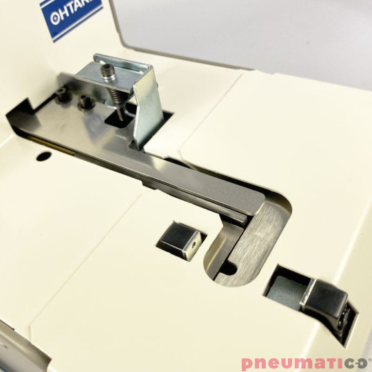 Automatyczny podajnik do śrub i wkrętów M3.5-M5 do robotów OHTAKE NJRL-45 Automatyczny podajnik do śrub i wkrętów M3.5-M5 do robotów OHTAKE NJRL-45