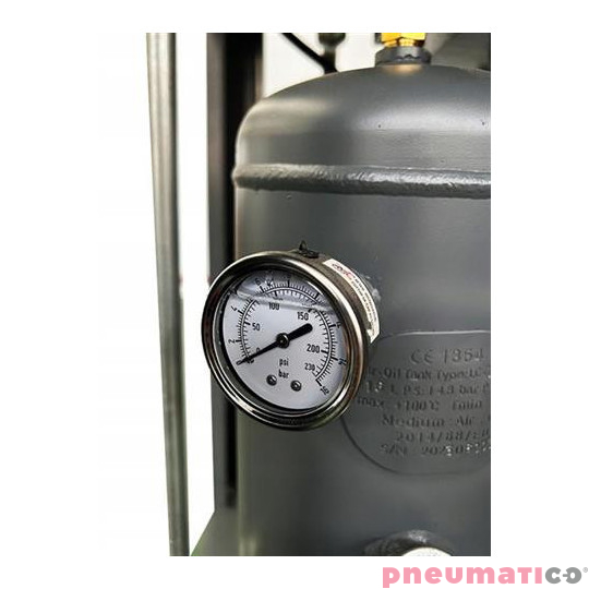 Kompresor śrubowy Kupczyk KKS 10/300 FD 7,5 KW 10 bar Falownik Osuszacz
