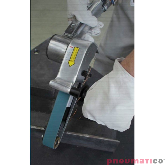 Nitto Kohki B-20CL w użyciu Nitto Kohki B-20CL w użyciu