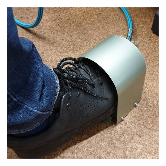 Pneumatyczny włącznik nożny do szczypiec pneumatycznych NILE FB70S